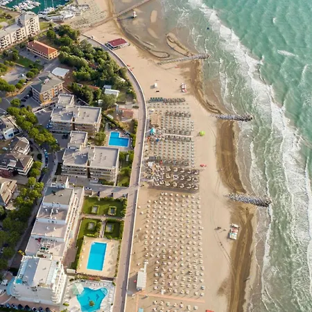Seaside Retreat With Solarium And Pool * Lignano Sabbiadoro